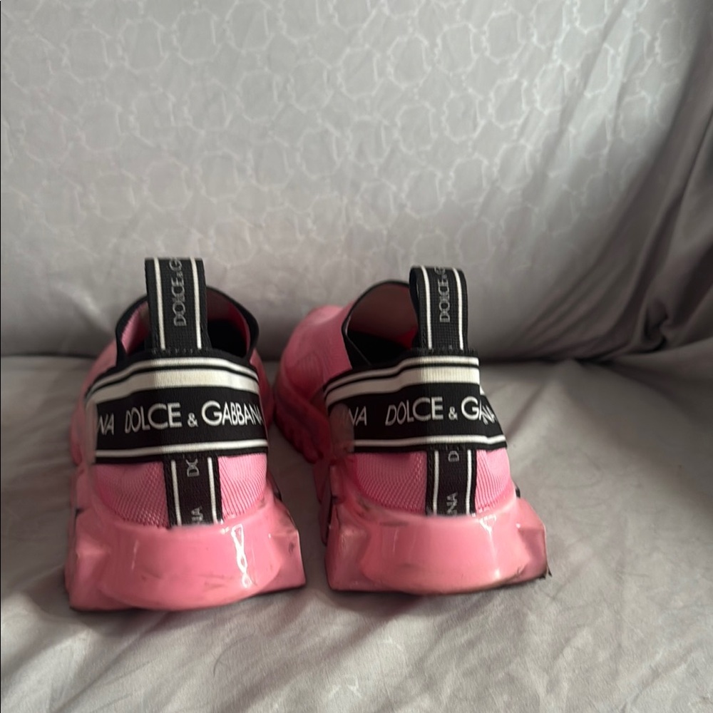 Dolce & Gabbana Pink Sneakers with Sporty Silhouette